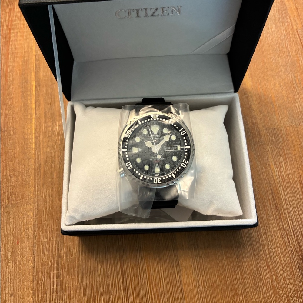 Citizen Promaster Automatic Watch - Picture 8 of 9